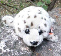 /album/tulen-lover-teddy-hermann-hirschaid-nemecko-stredne-velka-plysova-zviratka/tulen-lover-teddy-hermann-hirschaid-plysove-zvire-hracka-dekoracni-predmet-praci-znackove-panenkov-R-1-jpg/